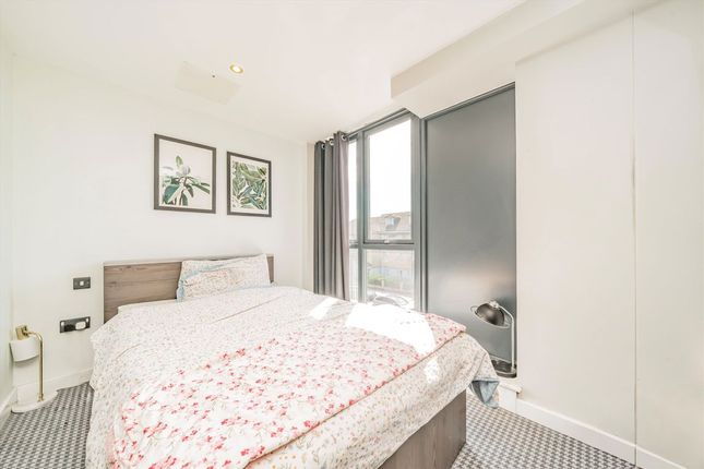 Flat 205, 62-64, Kenton Road, Harrow photo 2