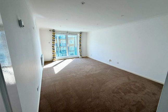 Flat 12, Neptune Court, The Strand photo 3