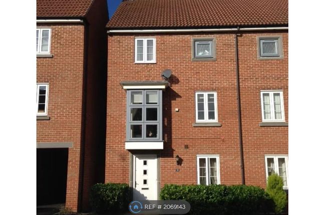 Thumbnail Semi-detached house to rent in Ilsley Rd, Basingstoke