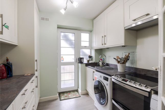 5, Streatham Court, Lambeth photo 2