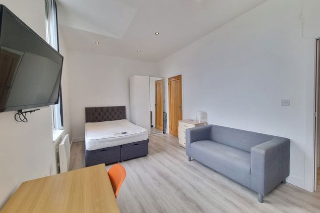 Flat 4 Century House 100a, London Road, Leicester photo 2