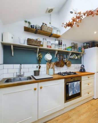 Rosemary Cottage, 13, Palmer Street, South Petherton, Somerset photo 5