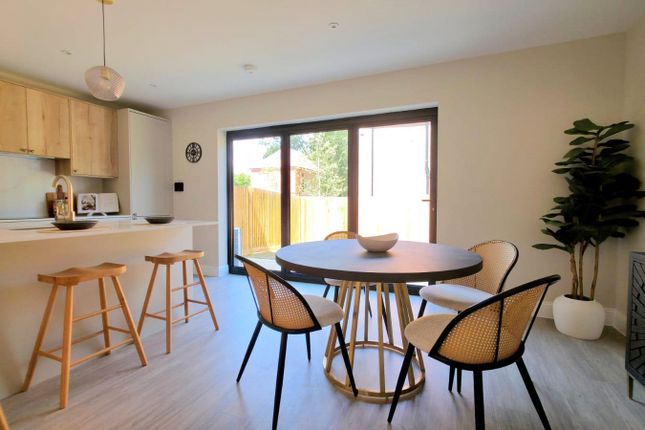 The Forge, 24a, Weatherhill Road, Surrey photo 3