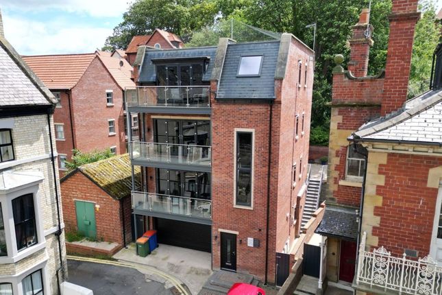 Thumbnail Flat for sale in Broomfield Terrace, Whitby