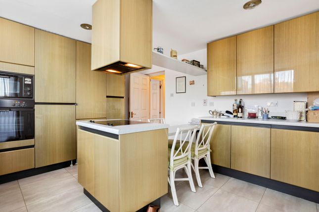 Flat for sale in Dennis Lane, Stanmore