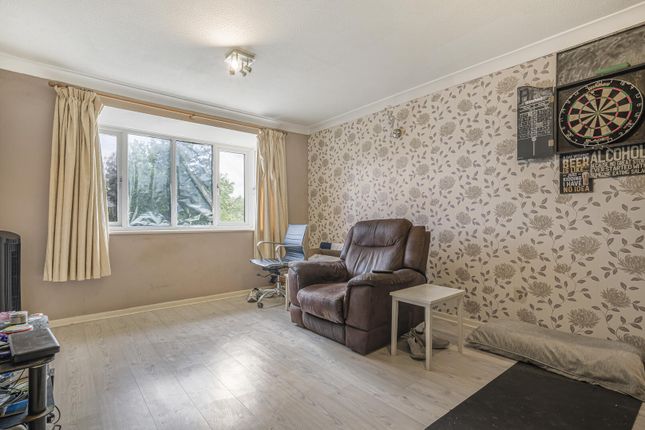 Flat 38 The Oasis, 124, Widmore Road, Kent photo 4