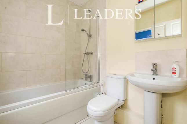 Room 1, 69, Thistleberry Avenue, Newcastle photo 5