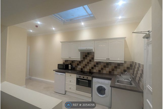 A Clifton Drive North, Lytham St Annes photo 3
