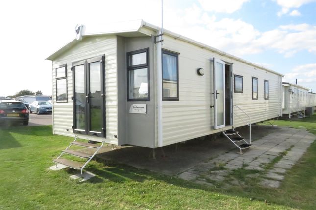 Beach Road St Osyth Clacton On Sea Co16 3 Bedroom Mobile