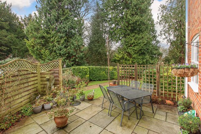 16, Dunsley Place, Tring photo 4