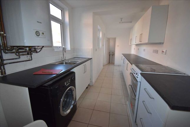 Terraced house to rent in Welford Road, Knighton Fields, Leicester