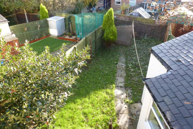 2, Glamis Grove, Middlesbrough photo 5