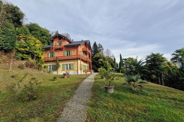 Thumbnail Villa for sale in Ghiffa, Piemonte, 28823, Italy