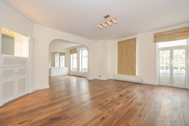 Thumbnail Flat to rent in St. Johns Wood High Street, London