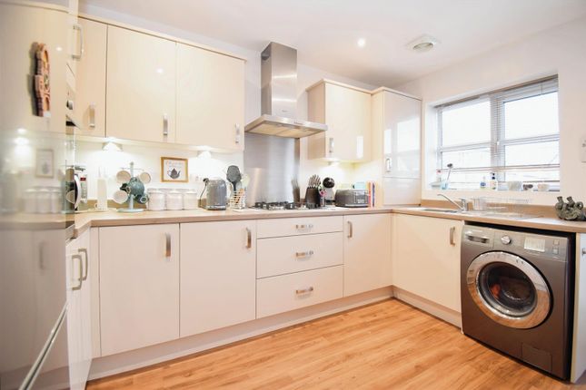 Thumbnail Terraced house for sale in Central Park Road, Lostock Hall, Preston
