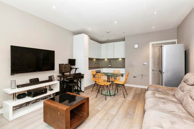 Flat 22, The Coppice, 12, The Grove, Slough photo 2