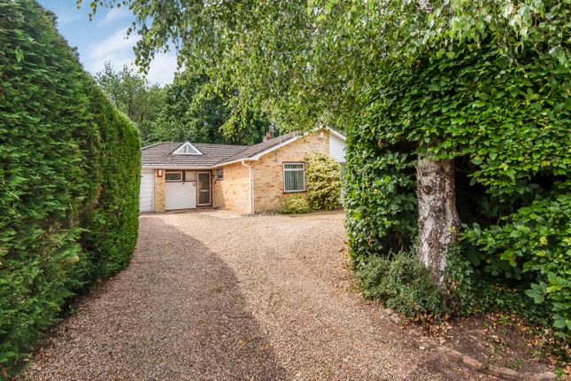 Thumbnail Detached bungalow for sale in Makins Road, Henley On Thames