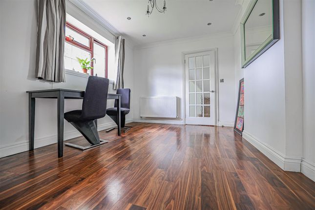 52, Adeyfield Road, Hemel Hempstead photo 5