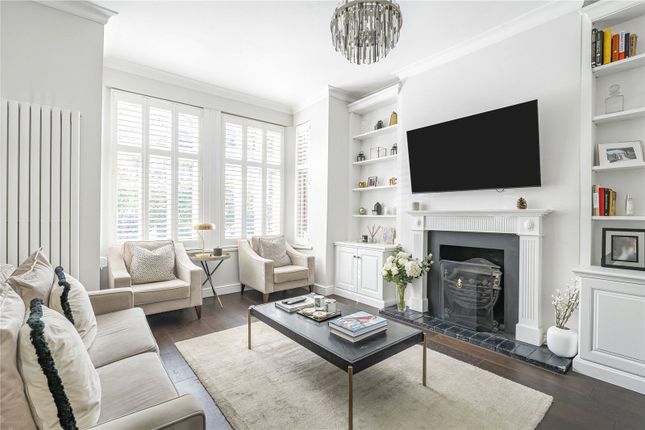 8, Whitehall Gardens, London photo 2