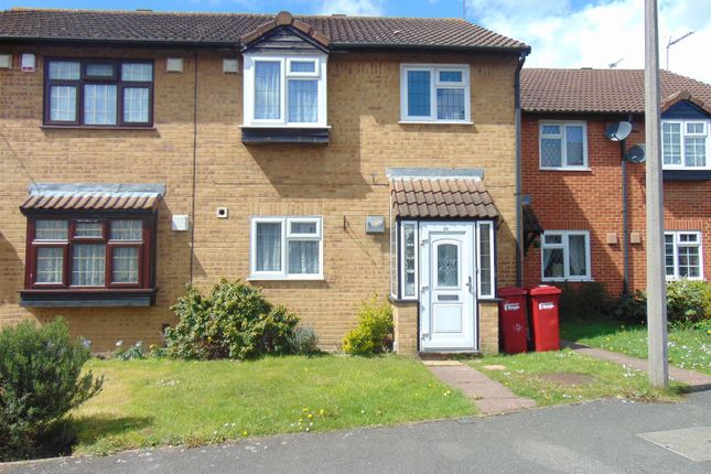 Terraced house to rent in Scarborough Way, Cippenham, Slough