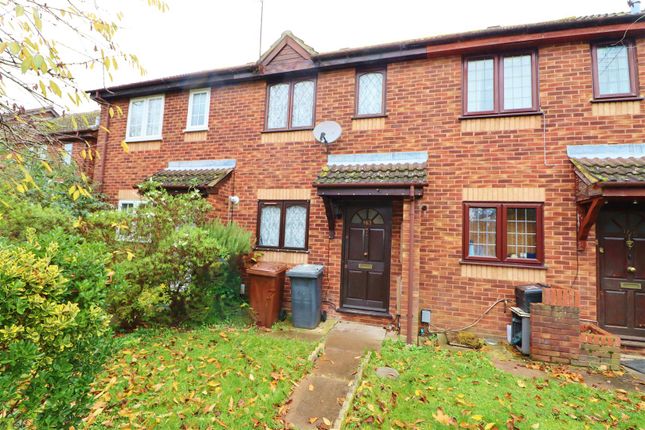 Thumbnail Terraced house to rent in Aycliffe Road, Borehamwood