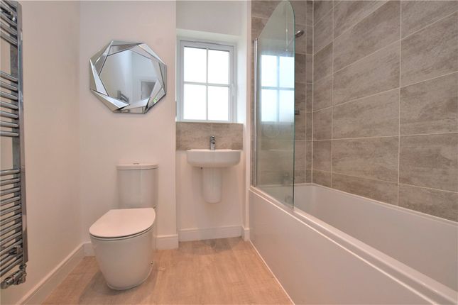 33, Butcher Row, Essex photo 4