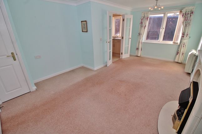 Flat 30 Watermill Court, Springwell, Havant photo 2
