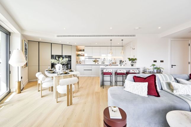 White City Living, White City photo 3