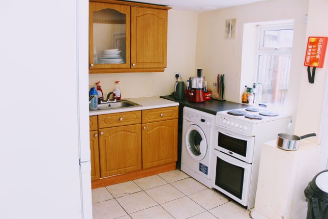 15 , St Johns Road, Guildford photo 3
