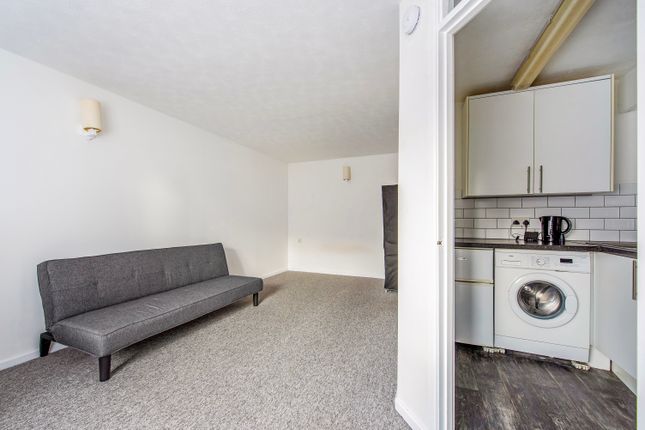 24, Bilberry Court, Winchester photo 4