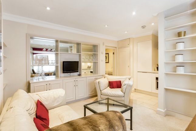 Flat to rent in Markham Square, Chelsea