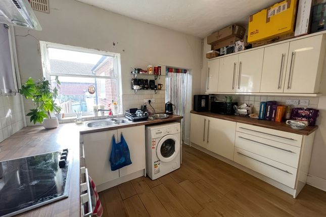 172 Widdrington Road, Coventry photo 2