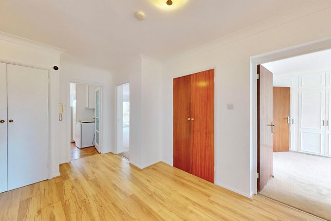 Thumbnail Flat to rent in Dollis Avenue, London