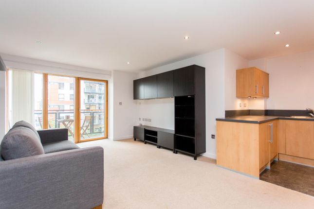 Flat to rent in Riverside West Apartments, Whitehall Road, Leeds