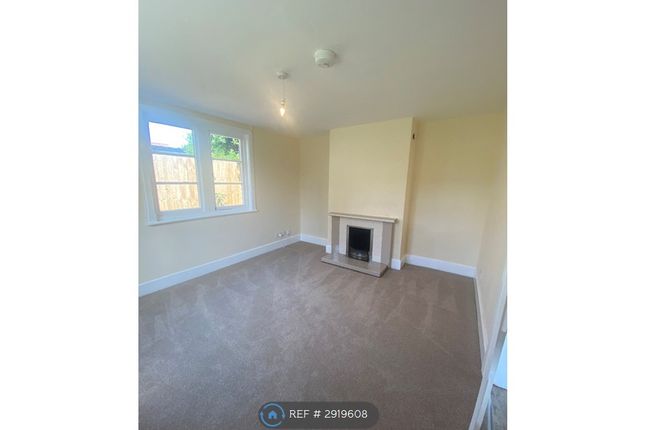Crookbarrow Cottage, Whittington, Worcester photo 3