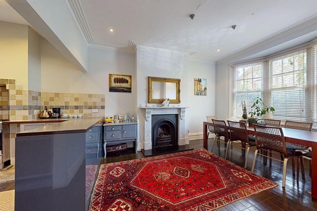 10, Rosemont Avenue, London, UK photo 3