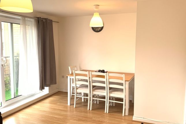 17e, Wellspring Crescent, Wembley photo 2