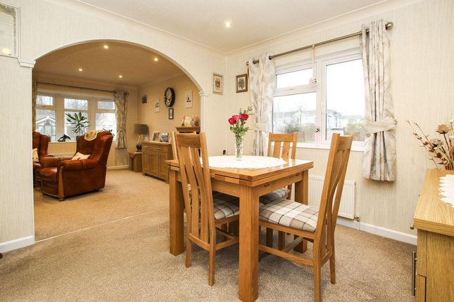 5 Meadow View, Pilgrims Retreat, Maidstone photo 4