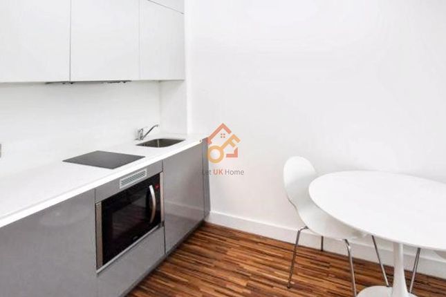 Apartment 1013 Westpoint, 501 Chester Road, Manchester photo 3