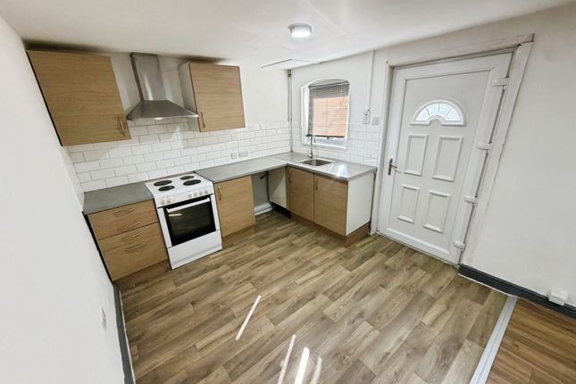 Flat 4, 120, Coltham Road, West Midlands photo 2