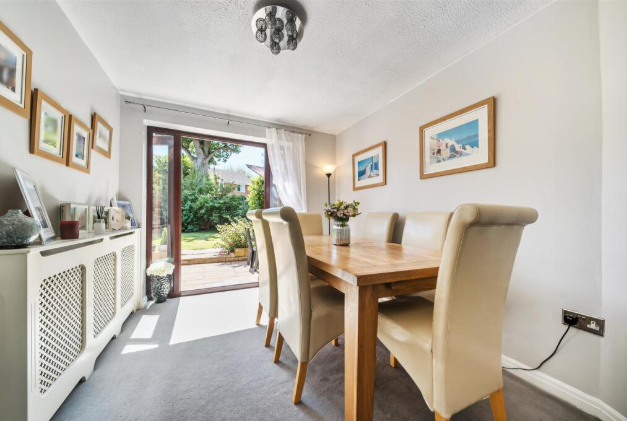 4, Oaklands Drive, Oswestry photo 4