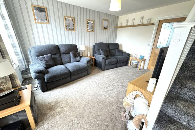 220 Stroud Avenue, Willenhall photo 3