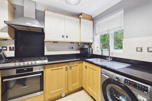 8, Fordwich Drive, Rochester photo 3