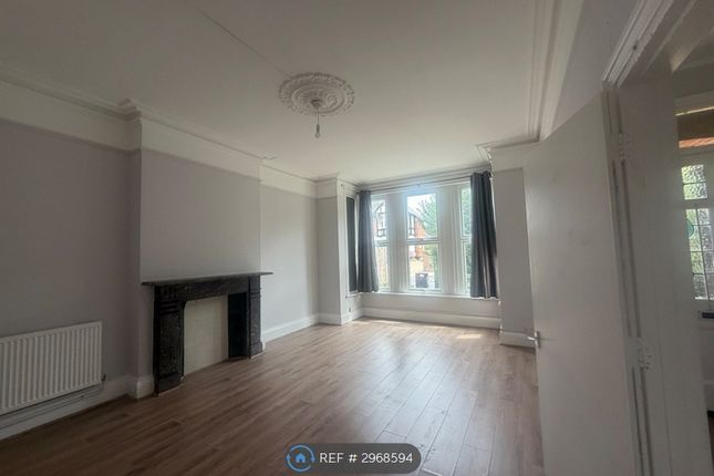 Station Lane, Hornchurch photo 2