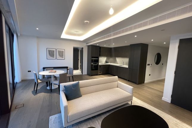 Apartment A903 One Thame City,, 8 Carnation Way, London photo 2