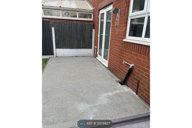 North Street, Ashton In Makerfield, Wigan photo 3
