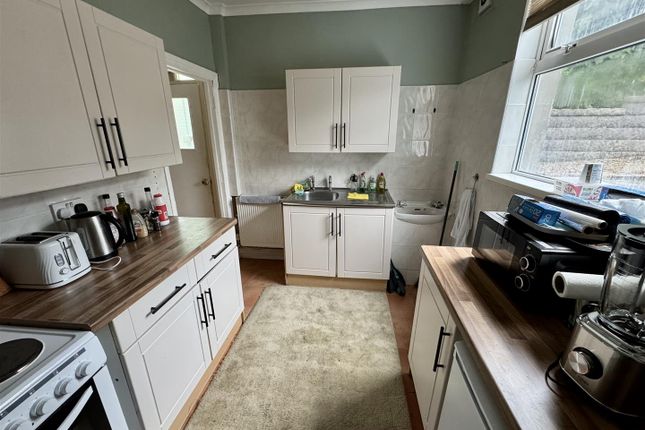 11, Stepney Road, Ammanford photo 3