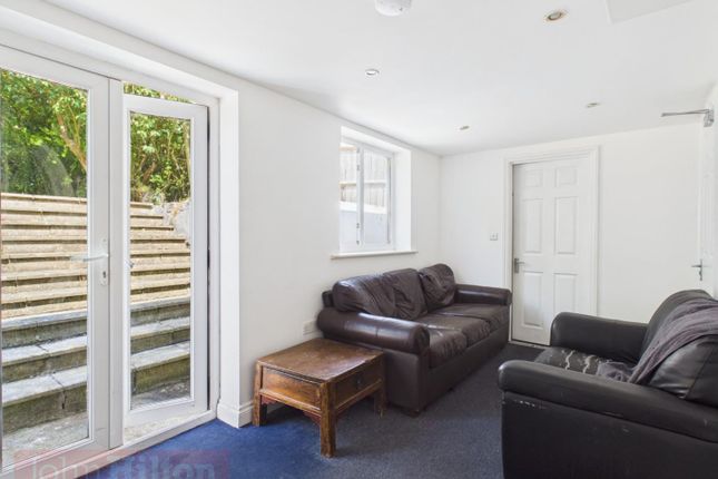63, The Avenue, Brighton photo 3