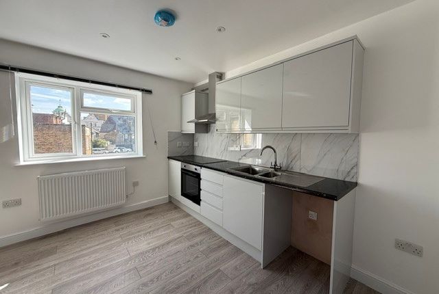 Flat 4, Chatham photo 3