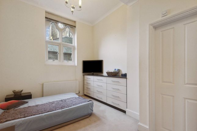 Flat for sale in Lancaster House, Borough Road